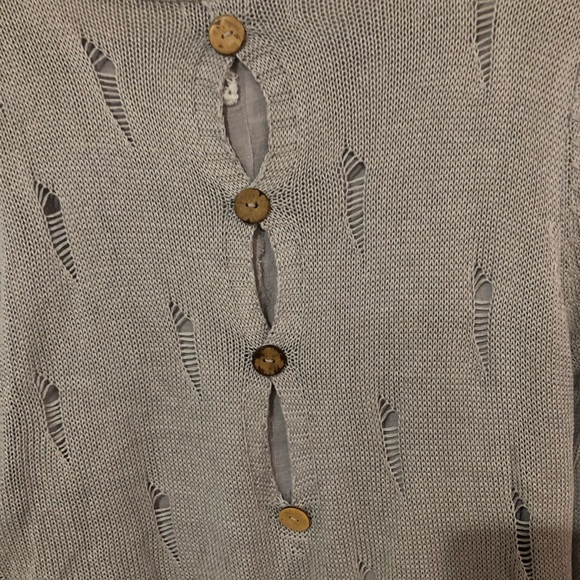 Sweater - Picture 4 of 4